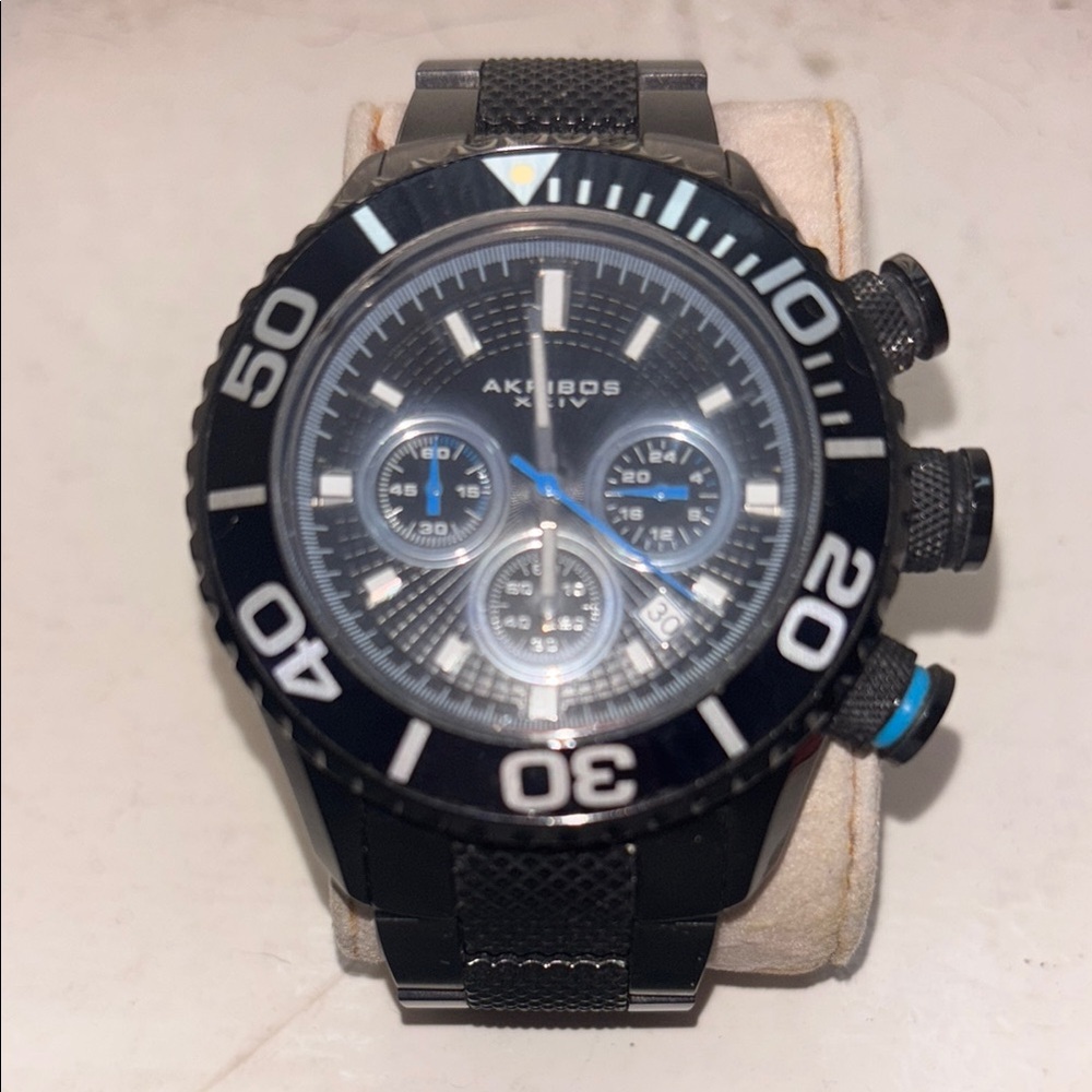 Akribos XXIV Black Chronograph Watch. GOOD CONDITION / needs new batteries
